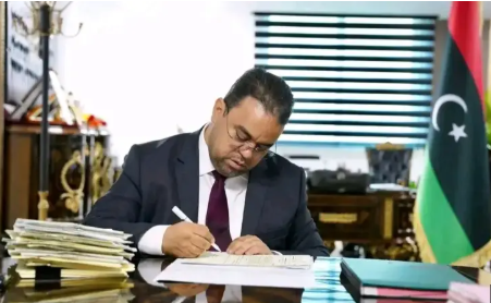 السلطات الليبية توقف وزير التربية والتعليم و السبب ...